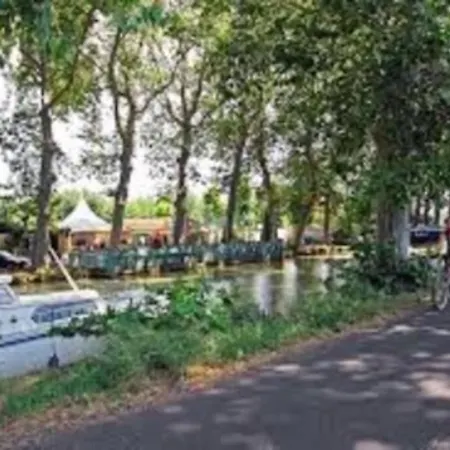 Domaine Des Berges Du Canal Holiday home